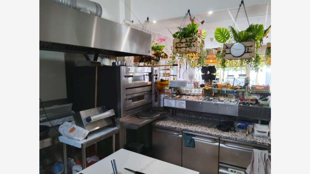 A vendre restaurant prospère terrasse à Touques