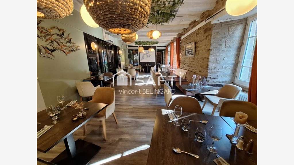 Vente restaurant licence IV au coeur d'Uzerche