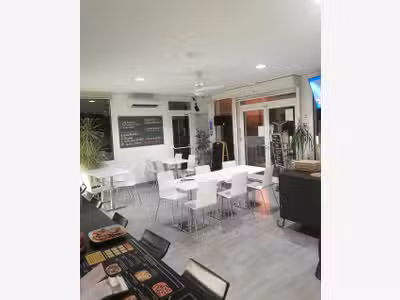 🍷 Vente restaurant Licence IV beau village Gard