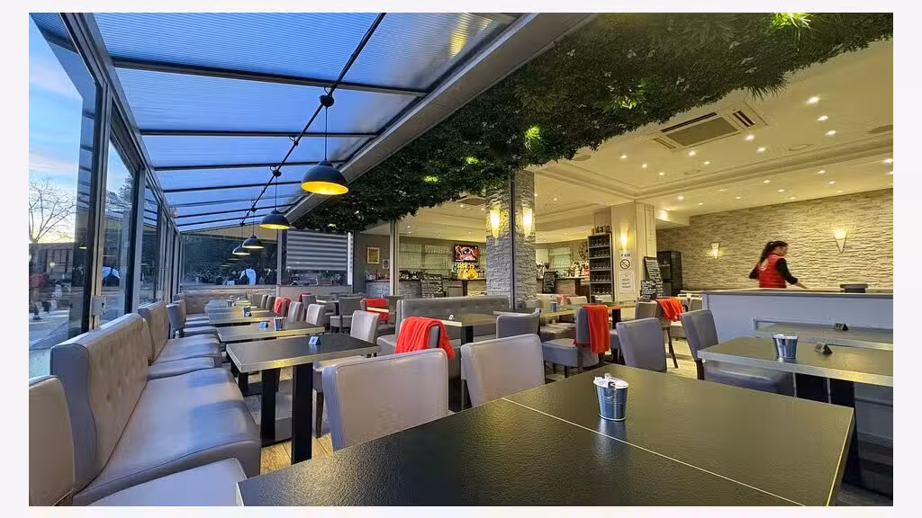 Vente restaurant brasserie du midi à Valbonne