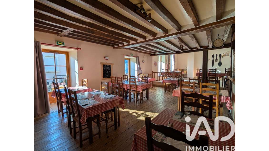 Vente restaurant de 250m² à Villaines-la-Gonais