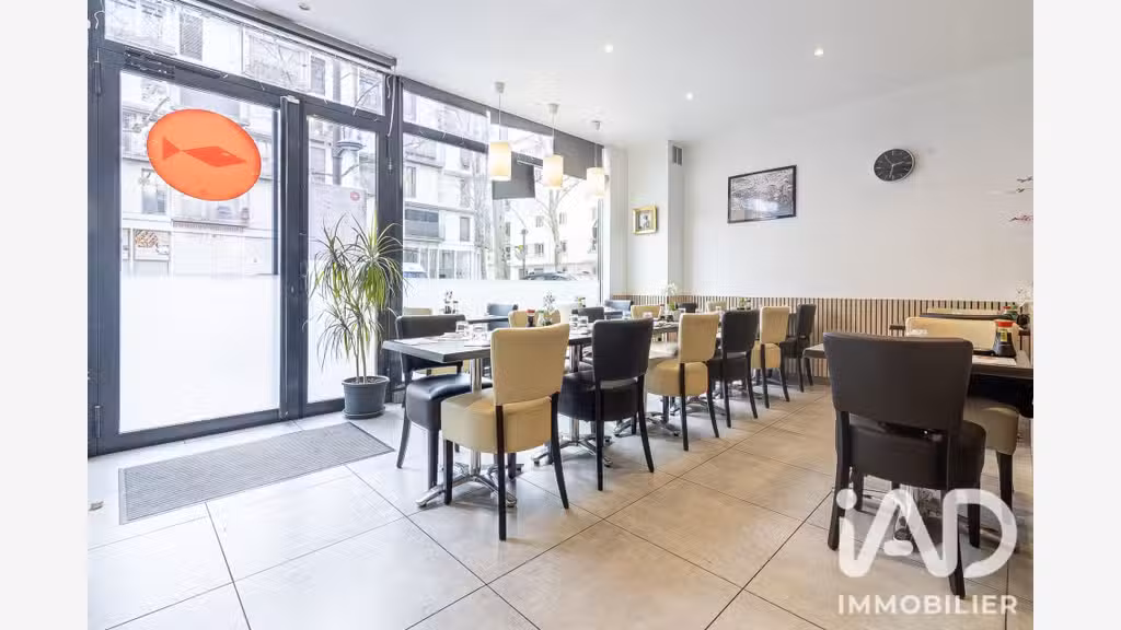 Vente FDC restauration sushi à Lyon Confluence 