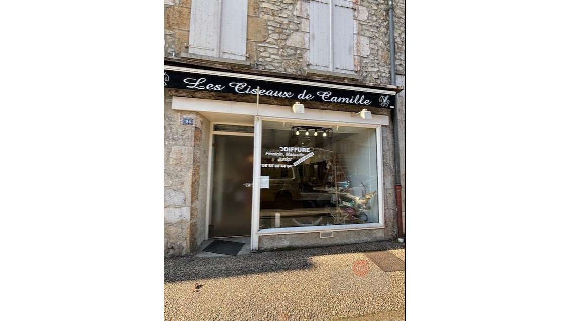A vendre salon de coiffure refait à neuf Bretenoux