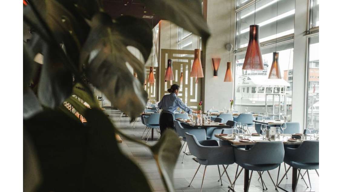 SUPERBE restaurant CROIX ROUSSE 69004