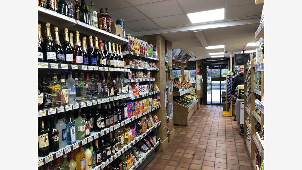 Vente supérette en station ski aux Contamines