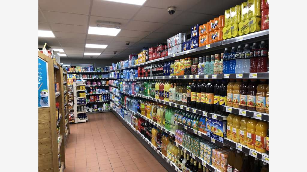 Vente supérette en station ski aux Contamines