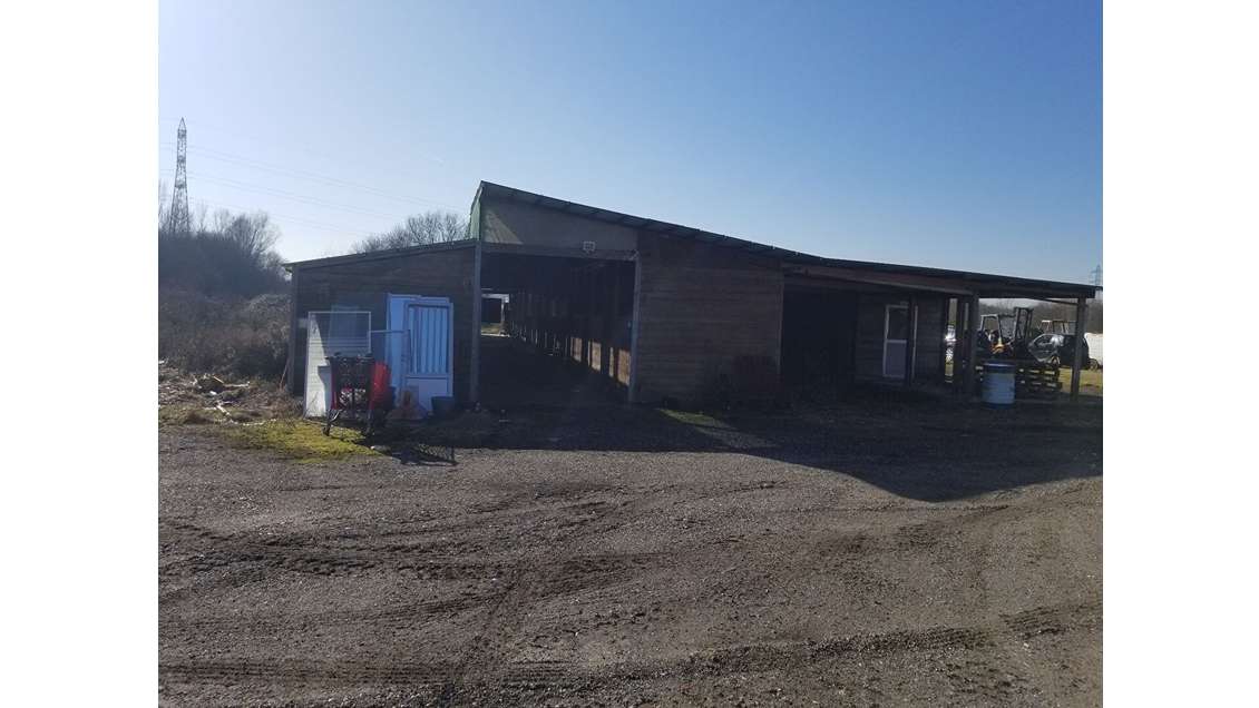 Terrain avec écuries 600m² à vendre à Bruges
