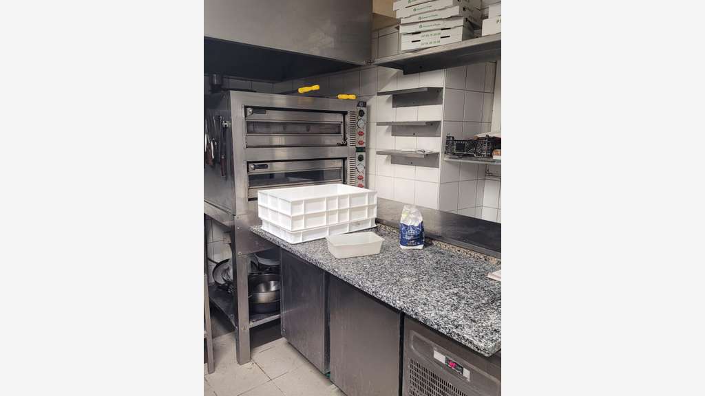 AV très belle pizzeria logement dans le Finistère