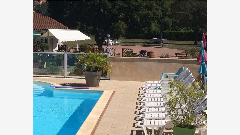 Vente village de vacances lieu touristique.