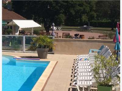 Vente village de vacances lieu touristique.