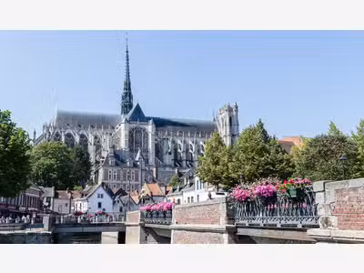 80 - Agence Century 21 à saisir à Albert