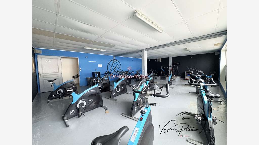 Vente bâtiment + fonds salle de sport à Fontenay