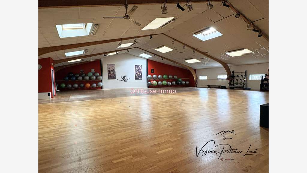 Vente bâtiment + fonds salle de sport à Fontenay