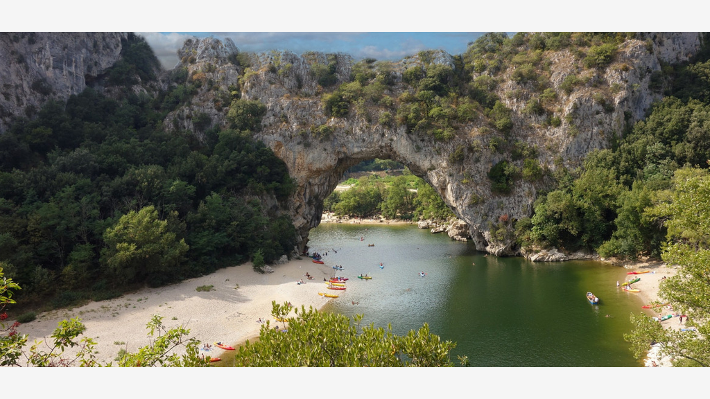 A vendre auberge de charme en Ardèche Sud