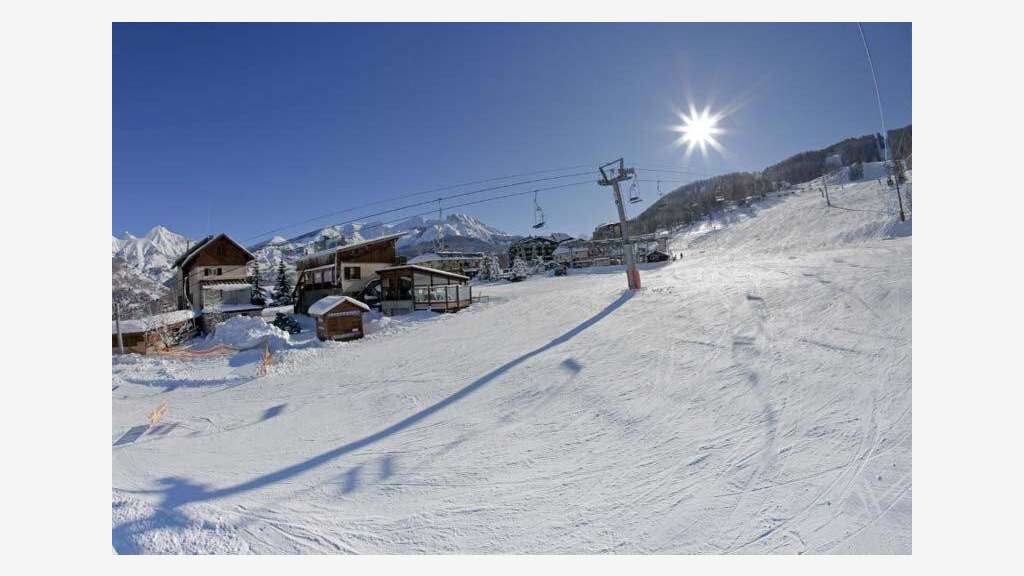 Vente chalet hôtel 24 chambres à Allos