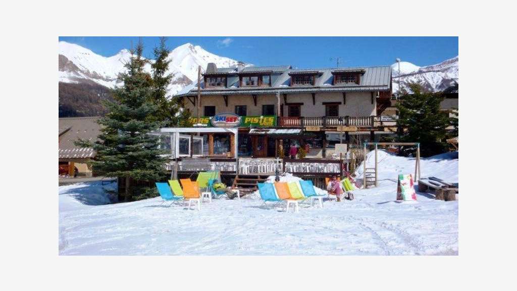 Vente chalet hôtel 24 chambres à Allos