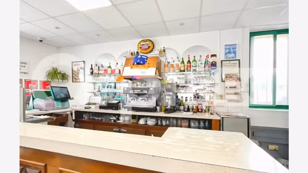Vente bar PMU Licence IV très bien tenu à Béziers