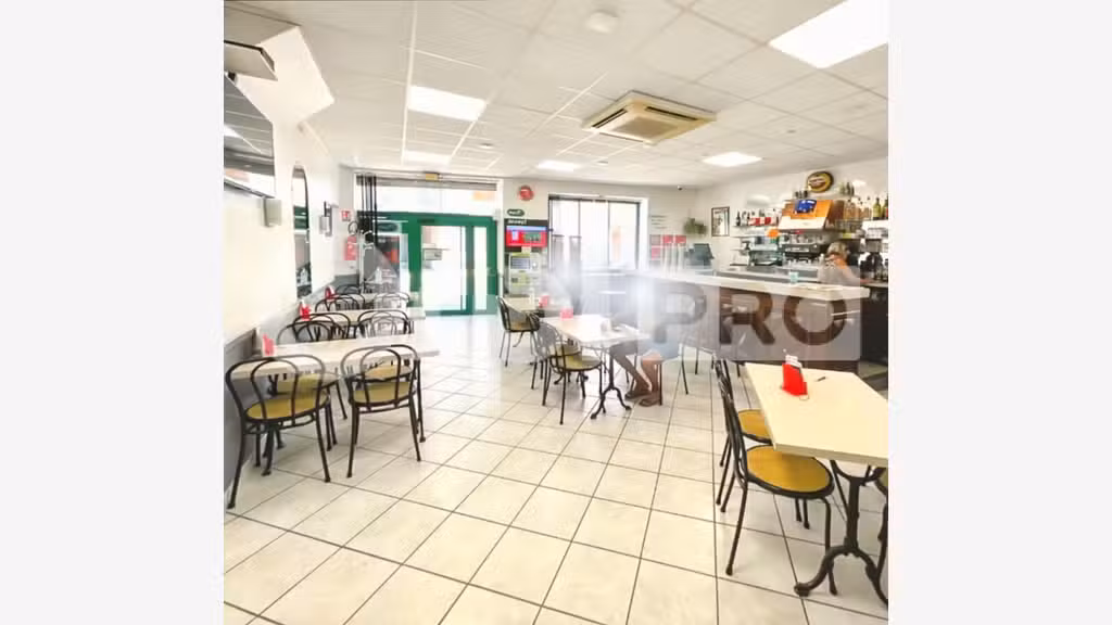 Vente bar PMU Licence IV très bien tenu à Béziers