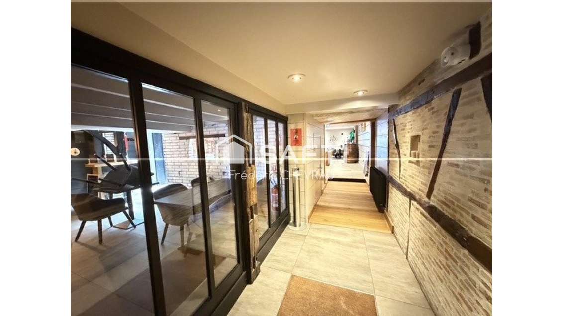 Vente bar lounge d’exception à Charnay-Les-Mâcon