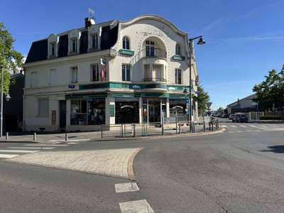 AV tabac bar FDJ PMU face à la gare Chauny