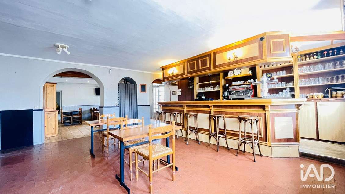 Bar brasserie à Cheptainville