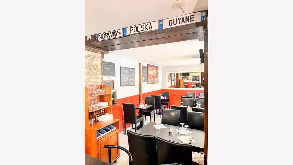 Bar brasserie à Domont