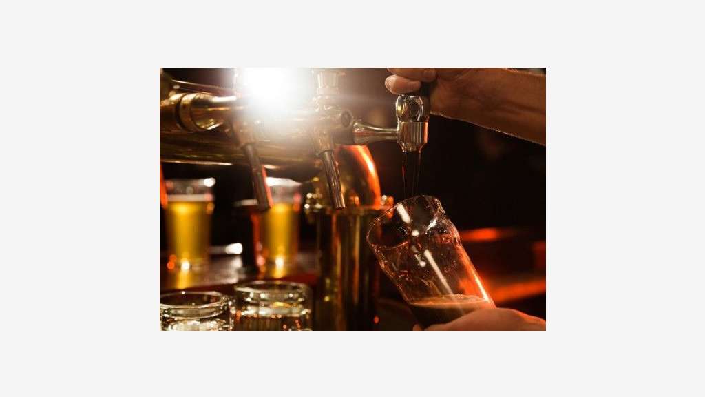 Vente bar tapas lic 4 sur vieux port La Rochelle