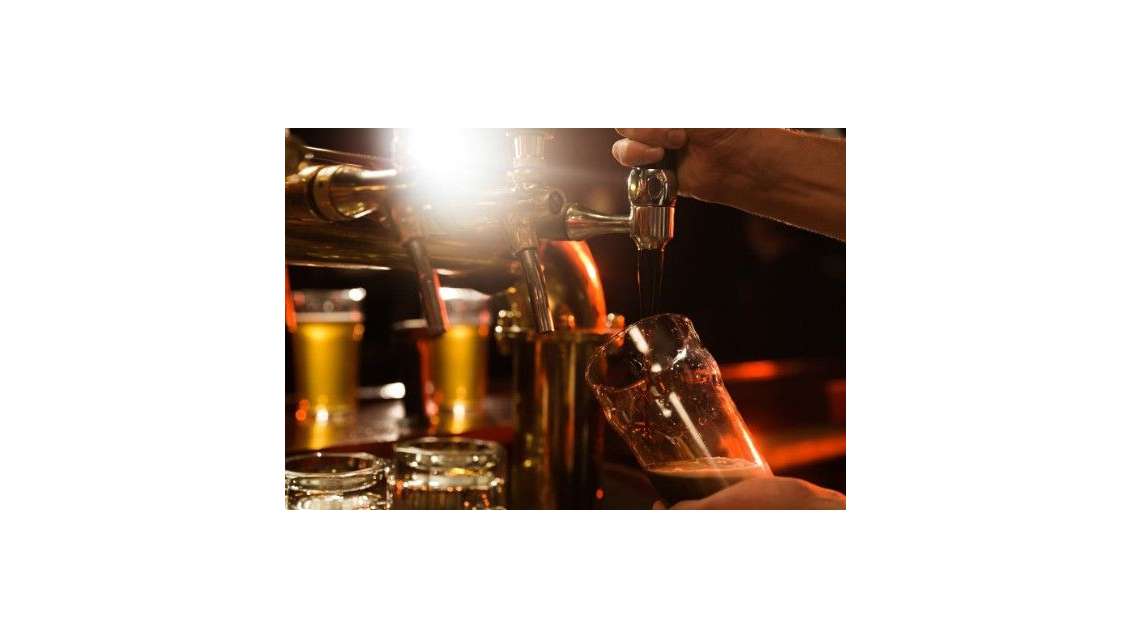 Vente bar tapas lic 4 sur vieux port La Rochelle