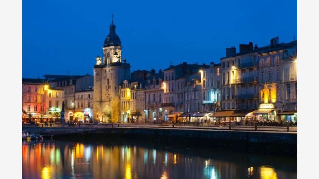Vente bar de nuit clé en main centre La Rochelle 