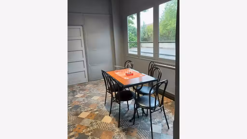 A vendre bar Licence IV à Laragne-Montéglin
