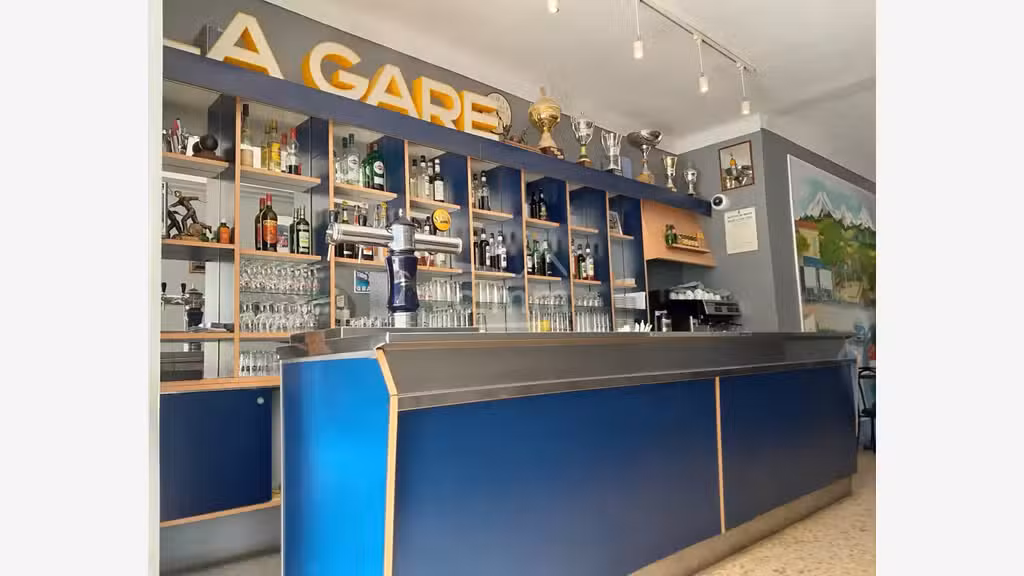 A vendre bar Licence IV à Laragne-Montéglin