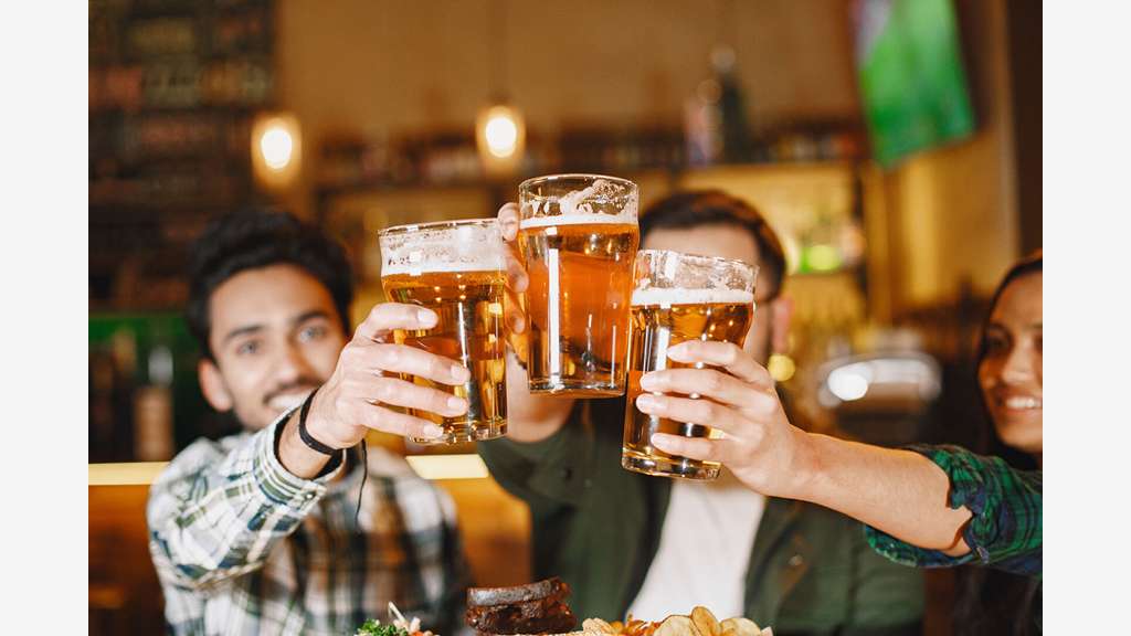 Cède bail bar clientèle locale à Laval (53)