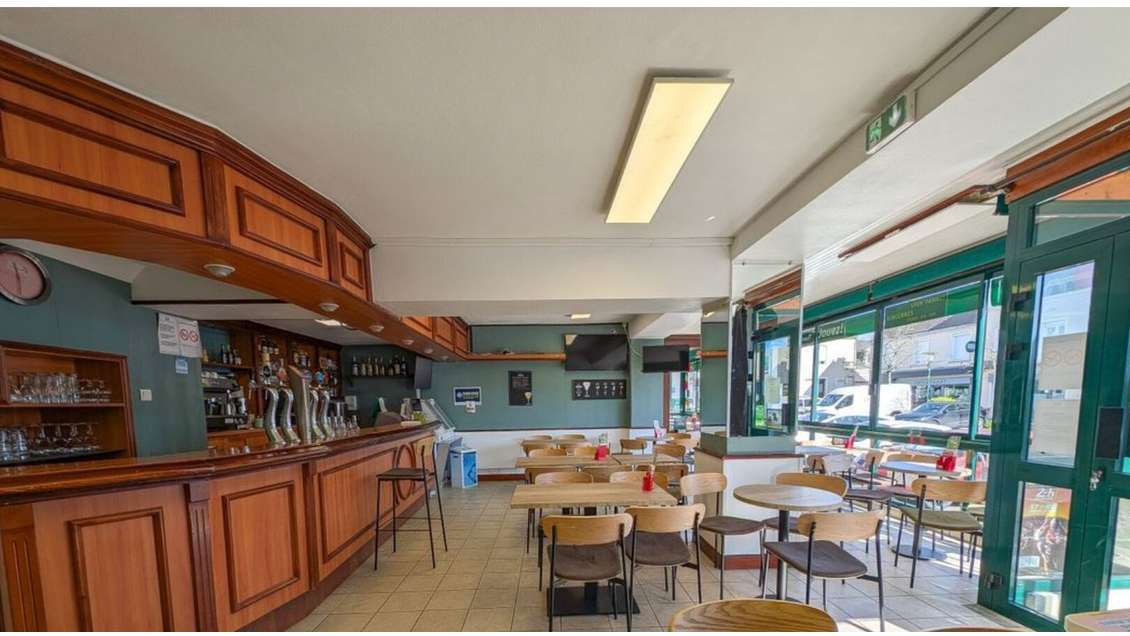 A vendre bar PMU FDJ centre ville proche Le Mans