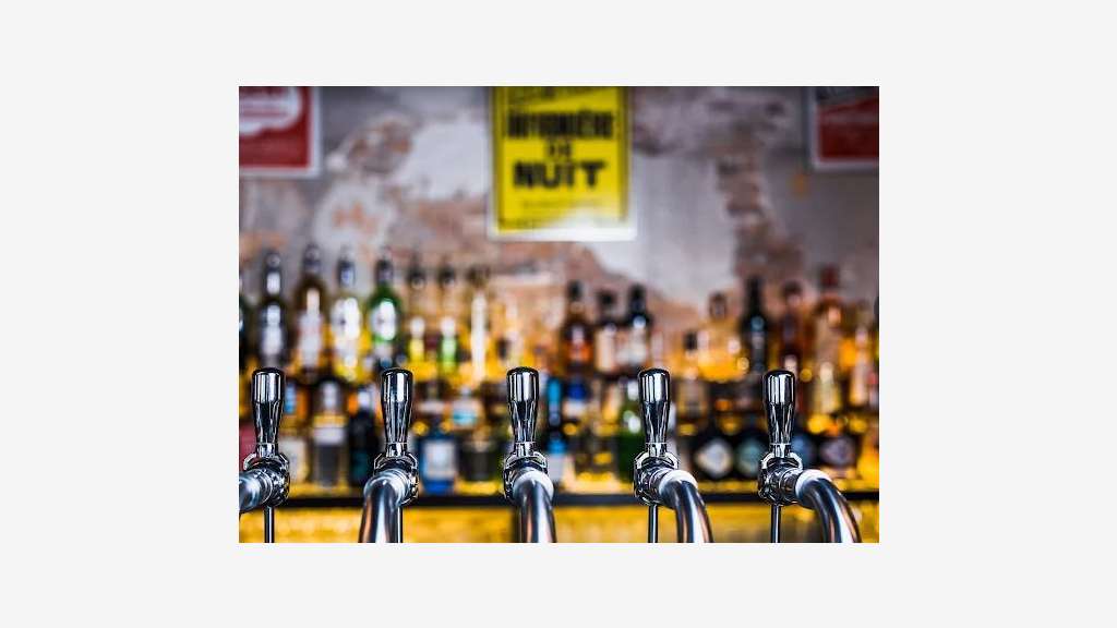 A vendre brasserie en angle Lyon 69007
