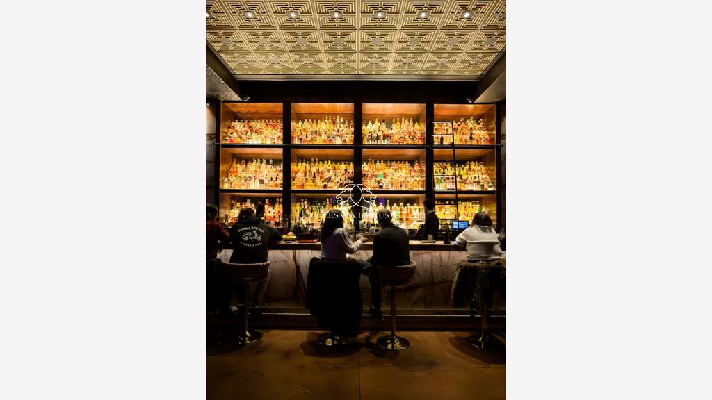 Bar Restaurant
