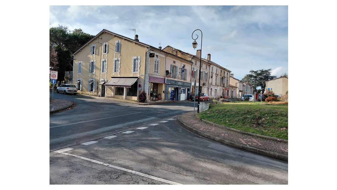 Bar tabac loto FDJ à vendre à Mussidan