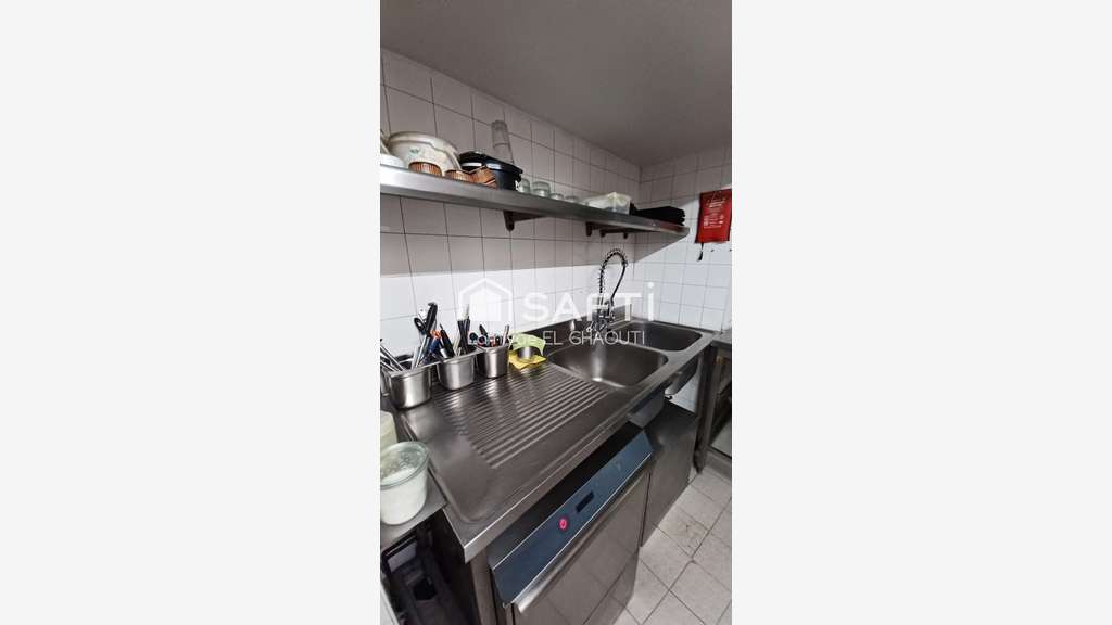 Vente brasserie 175m² Paris 75002 bonne visibilité