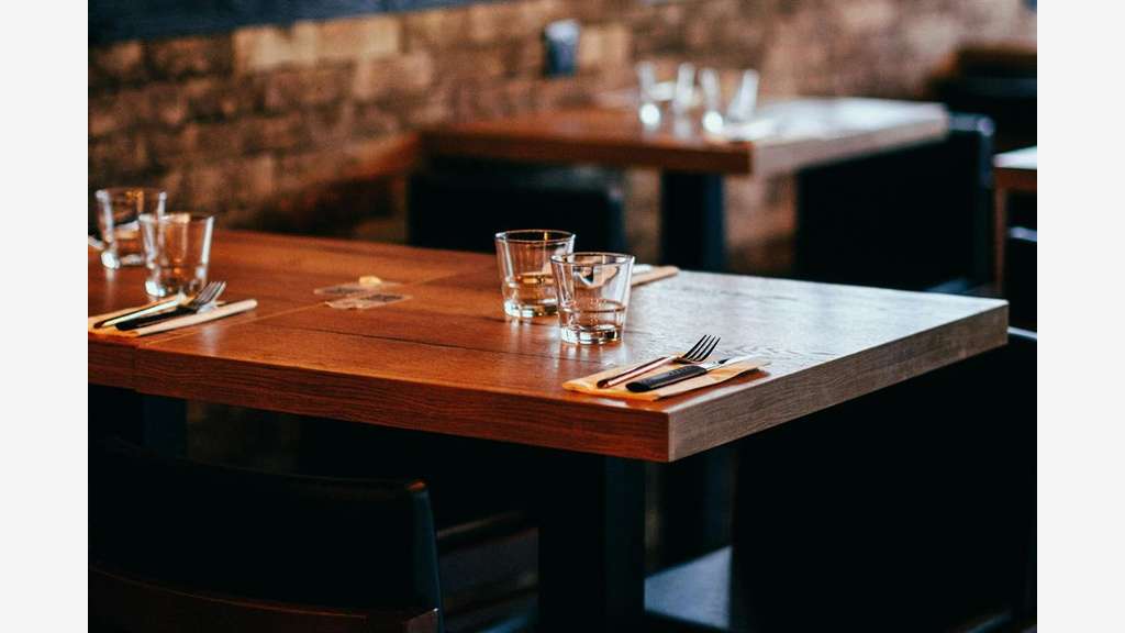 Vente bar brasserie restaurant terrasse en angle