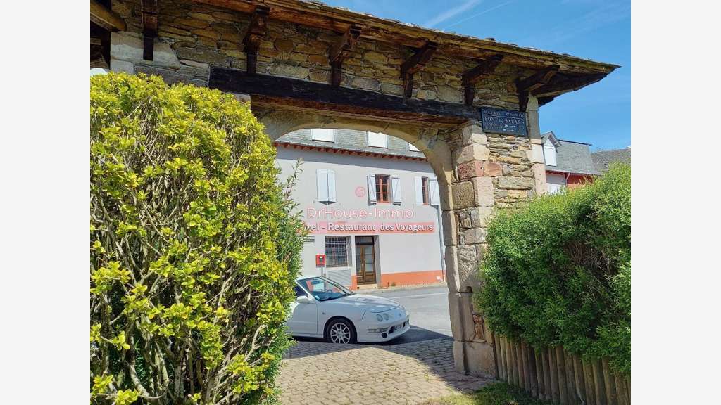 Vente Murs & fonds hôtel entre Rodez et Millau