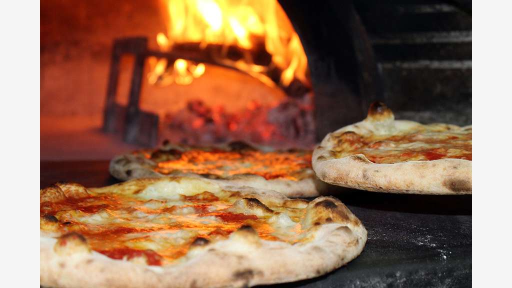 AV restaurant pizzéria à emporter secteur Quimper