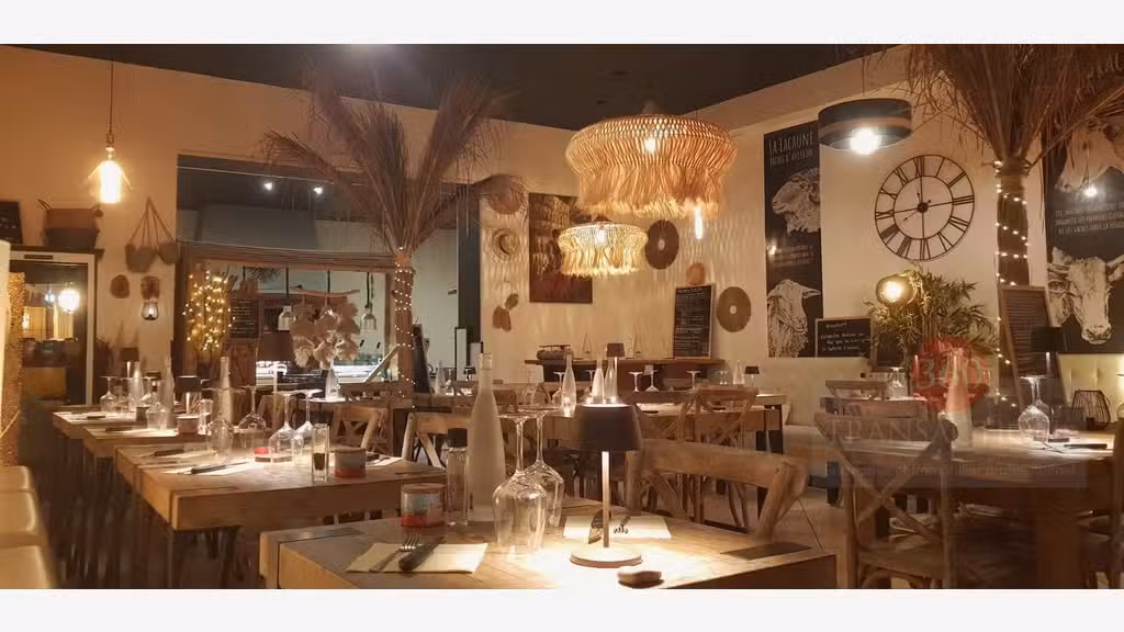 A Vendre restaurant bar unique à Saint-Affrique