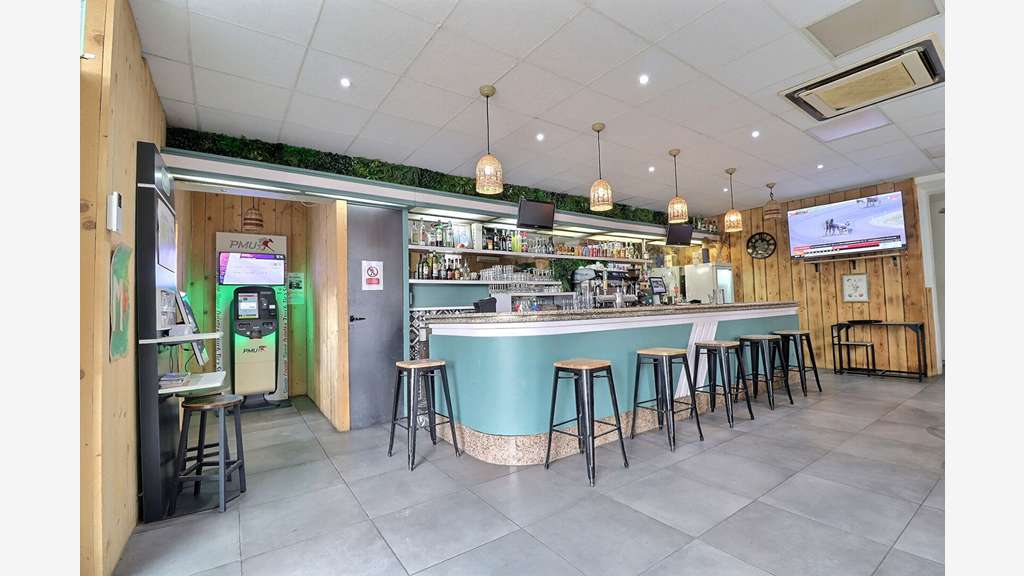 Vente bar brasserie PMU licence IV St Cyr sur Mer