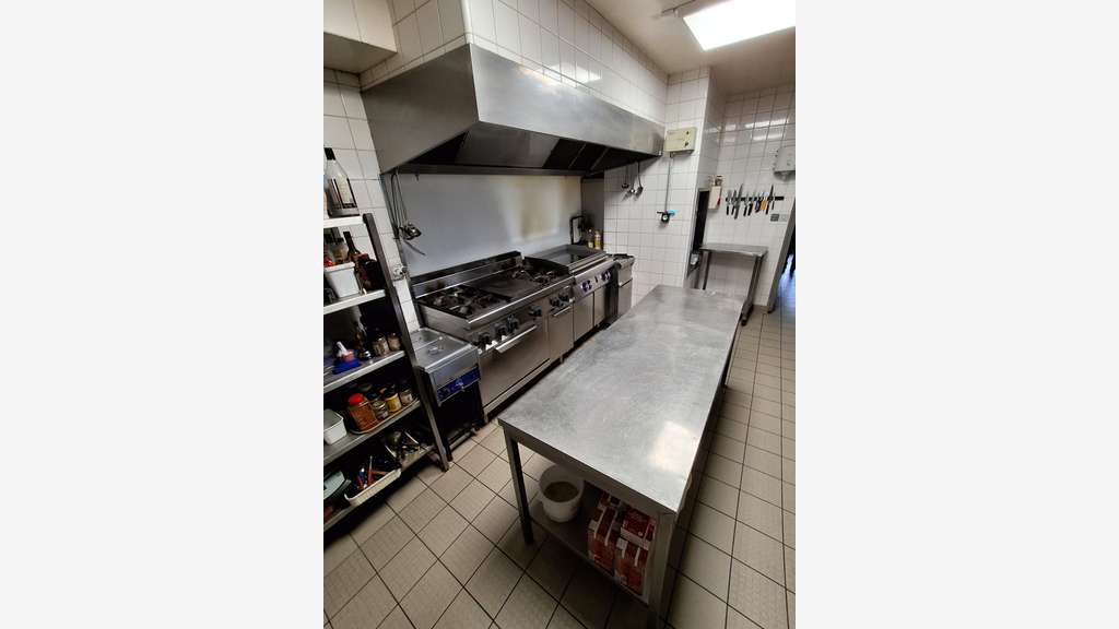 AV bar restaurant Lic IV de 250m² à Saint-Hilaire