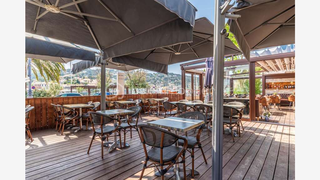AV brasserie licence IV port de St Mandrier