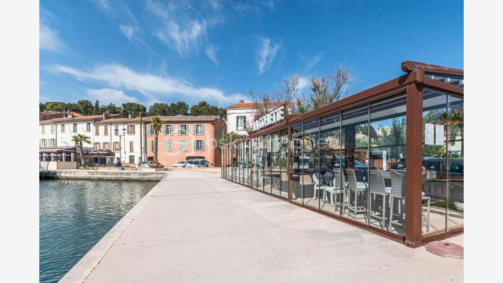 AV brasserie licence IV port de St Mandrier