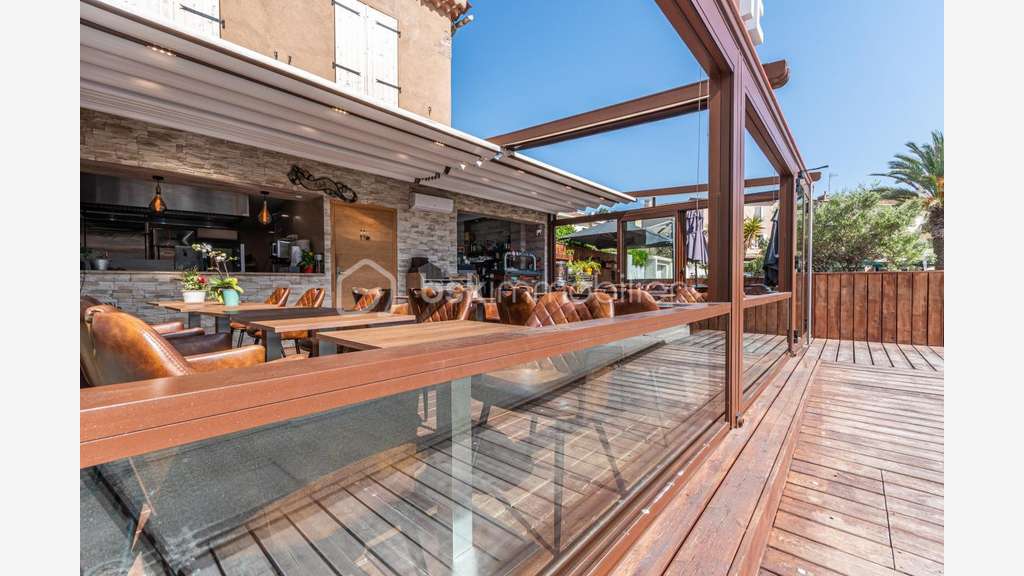 AV brasserie licence IV port de St Mandrier
