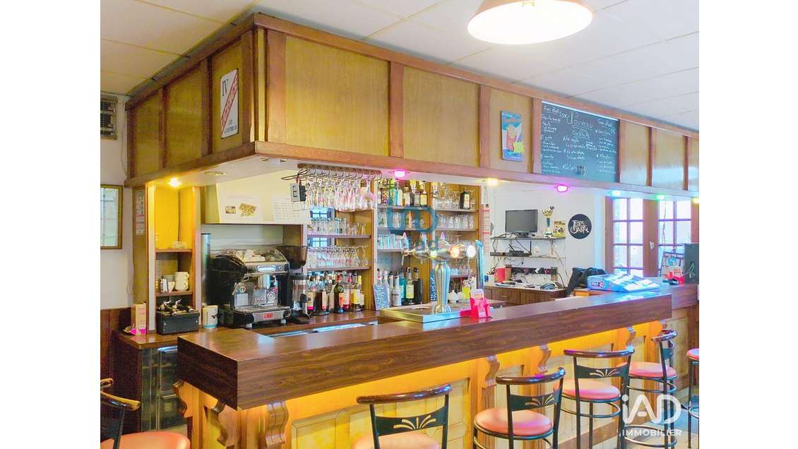 Bar brasserie à Saint-Martin-sur-Ocre