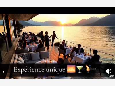 AV restaurant pieds dans l'eau bord du Lac Léman