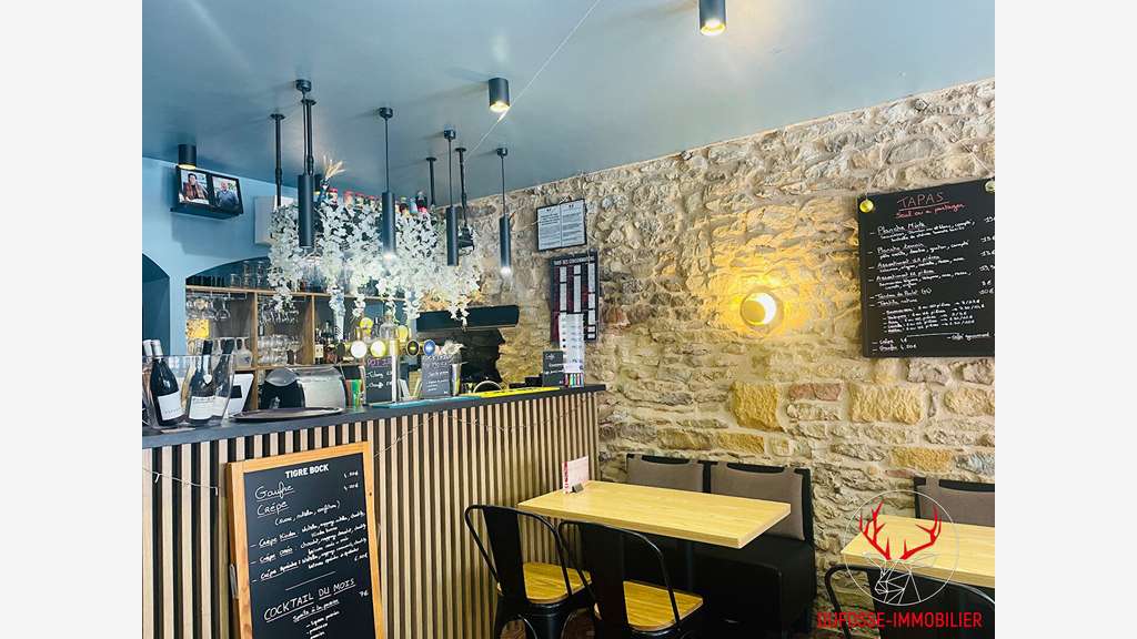 Vente bar restaurant sandwicherie au Val d'Oignt