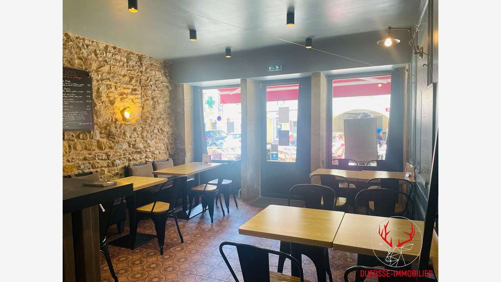 Vente bar restaurant sandwicherie au Val d'Oignt